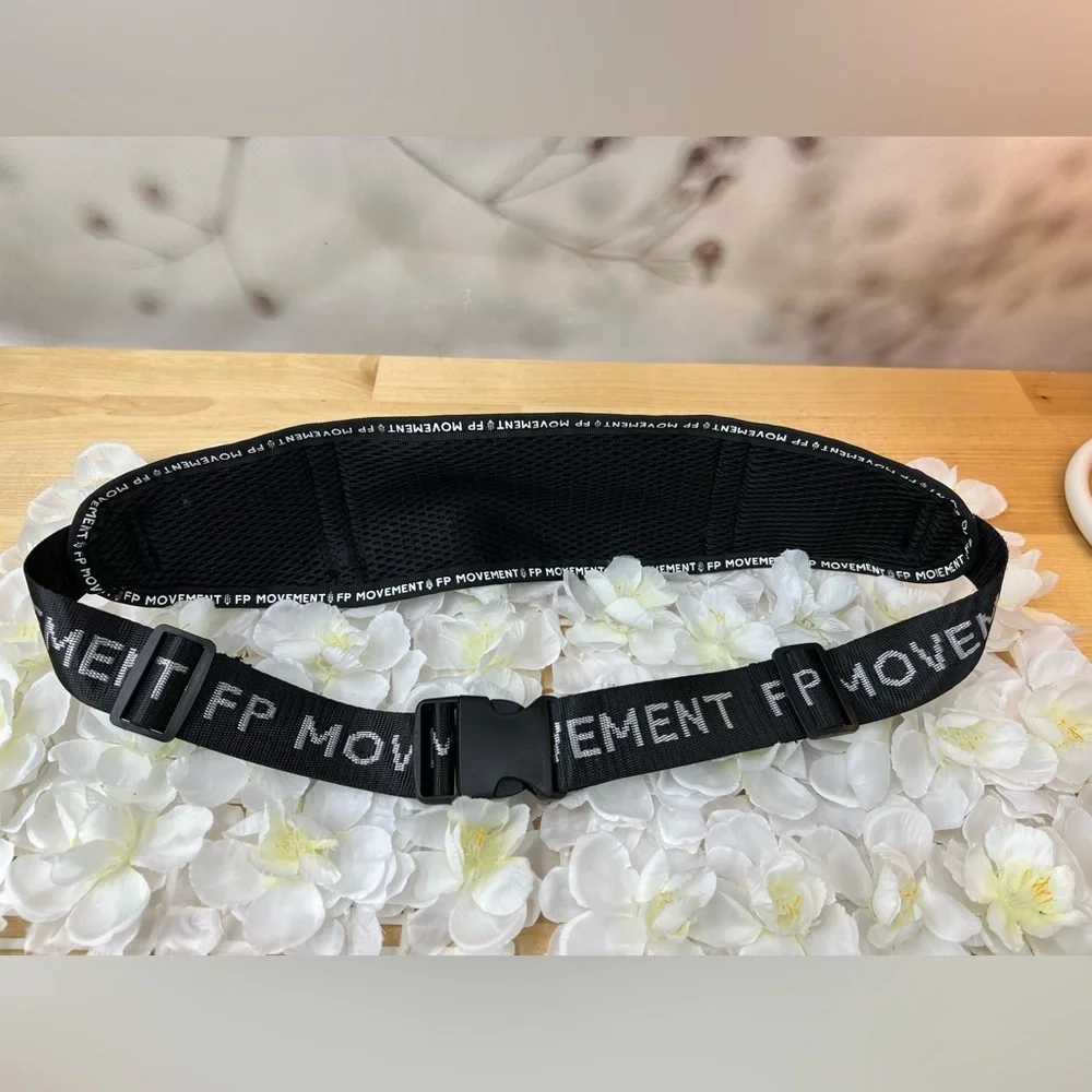Free People NEW 3 Pocket Runner Belt Bag Olive & Black Waist Pack